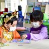 Di Perpustakaan Ibu dan Anak, Naoemi Octarina Beri Edukasi Kepada Anak-anak Down Syndrome dan Usia Dini