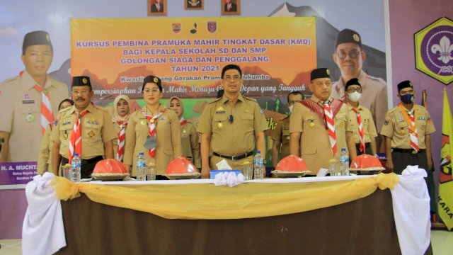 Edy Manaf Tekankan Pentingnya Gerakan Pramuka di Sekolah