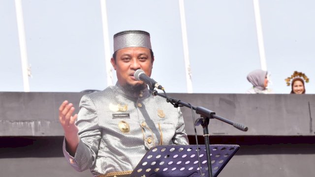 Plt Gubernur Sulsel, Andi Sudirman Sulaiman, (Alam/trotoar)