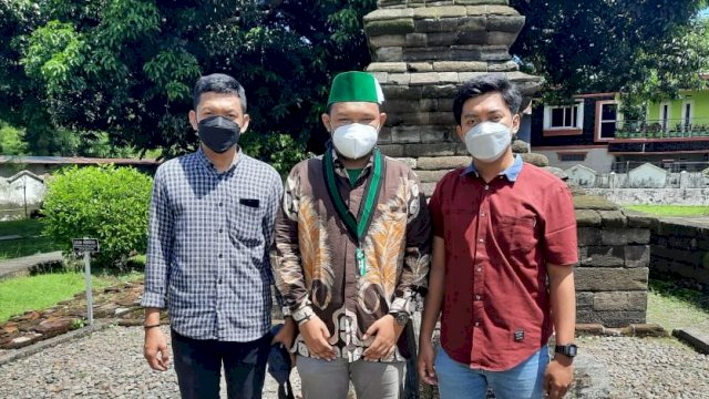 Pengurus HMI Cabang Makassar Ziarah ke Makam Raja Tallo