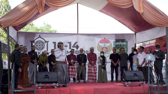 Pekan Budaya Luwu, Basmin Mattayang: Bangsa yang Besar Adalah Bangsa yang Menjunjung Tinggi Nilai Budaya dan Peradabannya