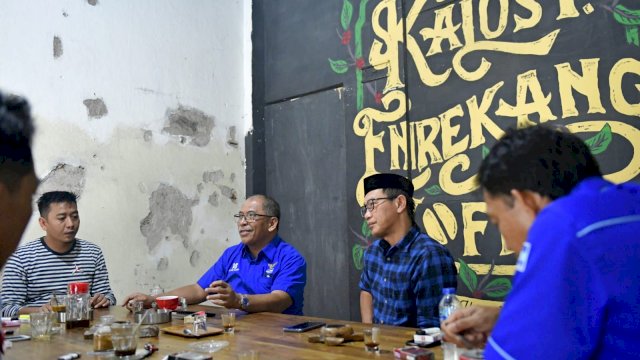 IAS saat mampir di Kabupaten Enrekang, menemui kader Demokrat di sana.