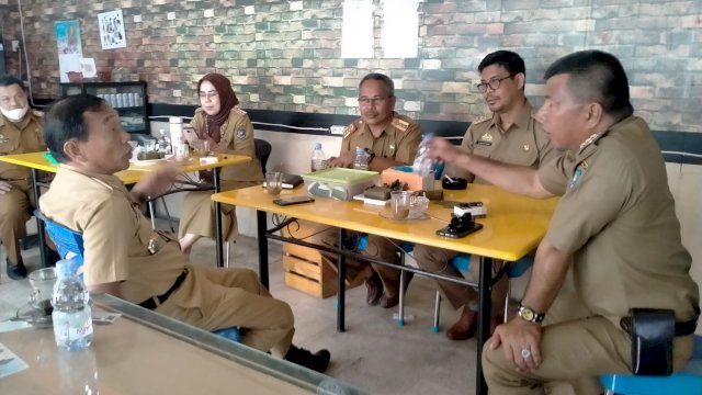 Andi Utta Coffee Morning di Warkop Bersama para Kepala OPD, Lebih Santai