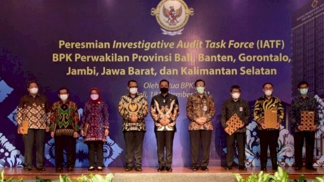 Kepala Perwakilan BPK Provinsi Bali Kenakan Batik Rongkong di Peresmian IATF