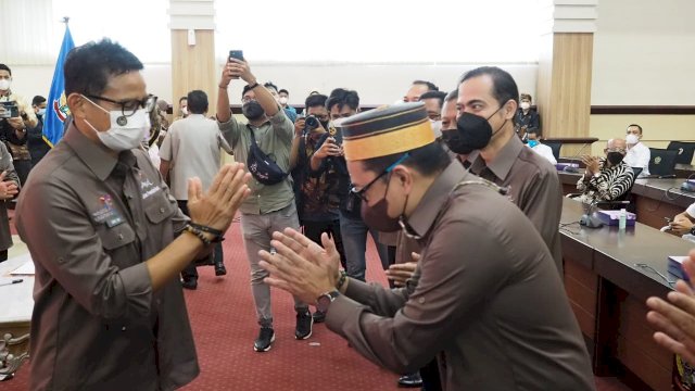 Sandiaga Uno Saksikan Pelantikan Pengurus Badan Promosi Pariwisata Daerah Sulsel