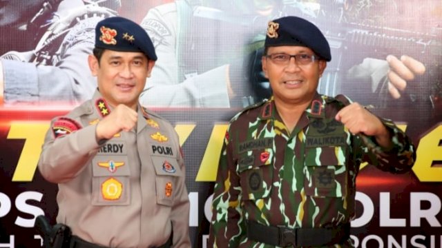 Irjen Pol Merdisyam bersama Danny Pomanto.