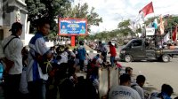 Ratusan Buruh Demo di Kantor Gubernur Sulsel, Tuntut Kenaikan UMP