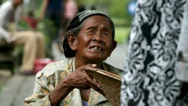 Pengemis. (Ilustrasi).