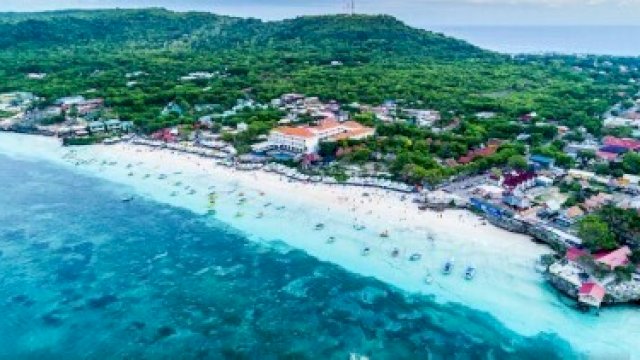 Kawasan objek wisata Bira  Kabupaten Bulukumba, Sulawesi Selatan, [*]