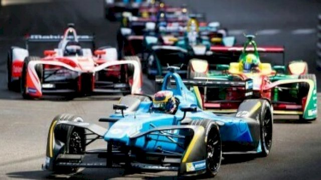 Kejuaraan Formula E FIA 2016/2017 di Monte-Carlo, Monaco, Sabtu (13/5/2017). Sebastien Buemi (SUI), Renault e.Dams, Spark-Renault, Renault ZE 16. ( Sam Bloxham/LAT/Formula E) // kompas.com