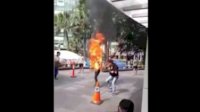 Viral Aksi Pengungsi Afghanistan Bakar Diri di Medan, Ini Penyebabnya