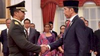 Jokowi Lantik Jenderal Andika Sebagai Panglima TNI