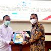 Plt Gub Sulsel Serahkan DIPA 2022, Walkot Makassar: Anggarannya Kita Fokuskan untuk Penanganan Omicron