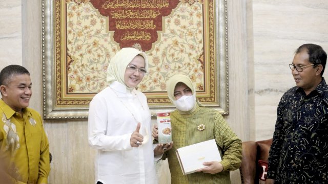 Menjamu Wali Kota-Wawali Palu, Danny Pomanto Sajikan Kuliner Makassar