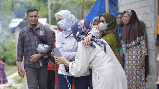 Setelah 70 Tahun, Warga Lantang Tallang Akhirnya Nikmati Listrik PLN
