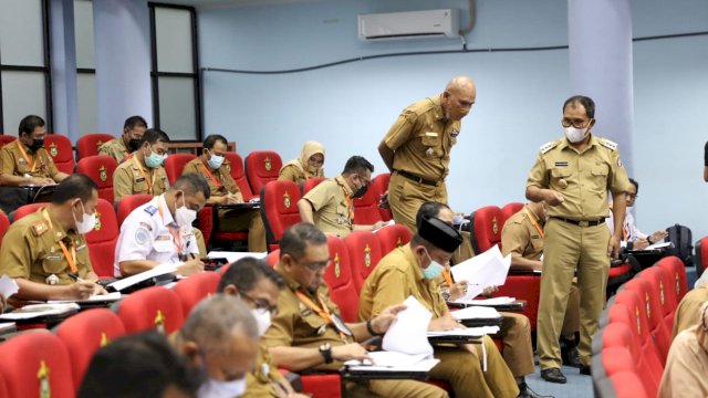Tinjau Uji Kompetensi Seleksi Terbuka Pemkot Makassar, Danny Minta Peserta Fokus