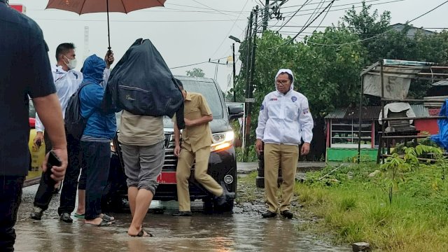Intensitas Hujan Meninggi, Danny Turun Langsung Pastikan Paccerakkang Tidak Tergenang