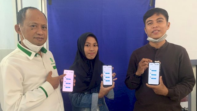 PKh UNM Keluarkan Terobosan Aplikasi Kamus SIBI untuk Bantu Mahasiswa Tunarungu