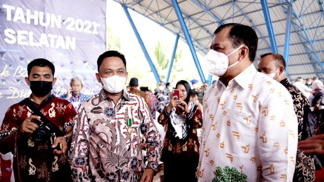 Bupati Bantaeng Raih Penghargaan Bakti Koperasi dan UKM Nasional