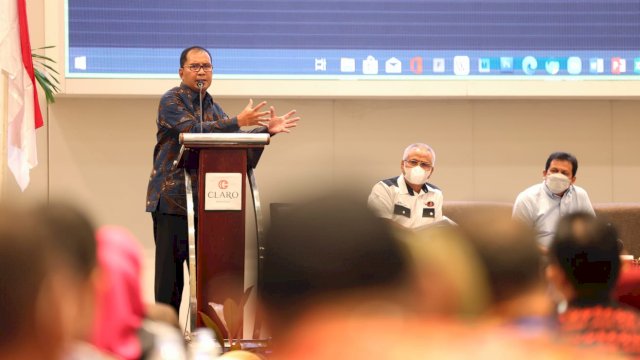 Bahas Kota Dunia di Seminar Nasional, Danny Apresiasi KBA SMPN 5