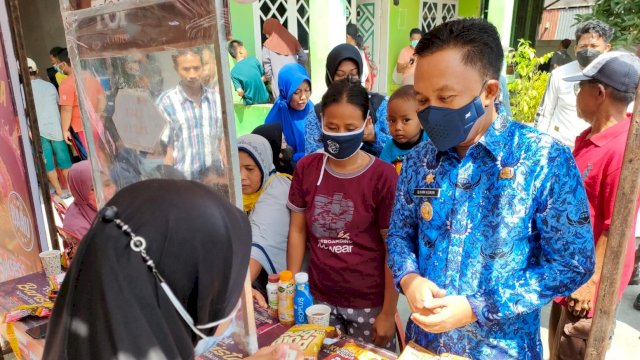 Asyik! Bupati Bantaeng Traktir Ngopi Warganya yang Ikut Vaksin