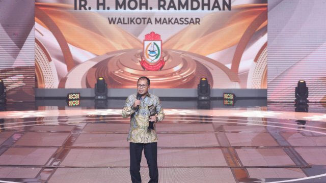 Danny Pomanto Raih Anugerah KPI Pusat, Kategori Khusus Kepala Daerah Inspirasi Penyiaran