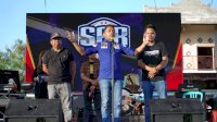 Hadiri kegiatan 1 Dekade Mr Lombek, Syarat Jayalah Selalu