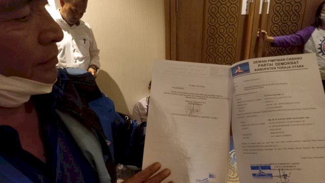 16 Surat Dukungan DPC untuk IAS Dinotariskan