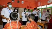 Fatmawati Rusdi Tinjau Pelaksanaan PTM GeNose Siswa Tingkat SD