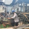 Bantu Proses Pemulihan Pasca Gempa, Ini Yang Dilakukan Personel Brimob Bone