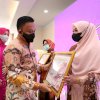 Ilham Azikin Ajak Ibu-ibu Menjaga Ekonomi Mikro di Bantaeng