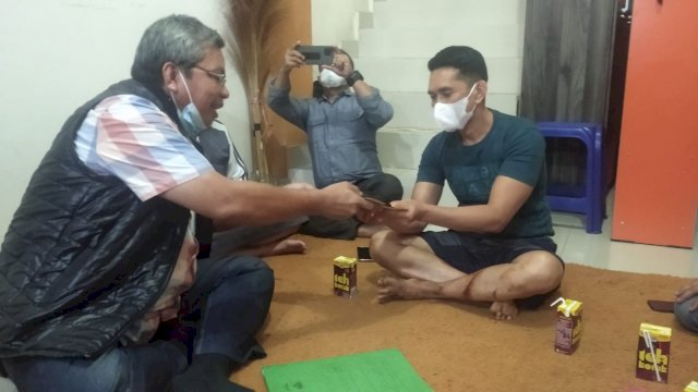 Kakak Beradik Meninggal Dunia Akibat Kebakaran di Toraja, Plt Gubernur Sulsel Sampaikan Duka dan Berikan Santunan