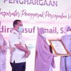 Hari Ibu ke-93, Indira dan Fatmawati Dianugerahi Penghargaan Perempuan Inspirator