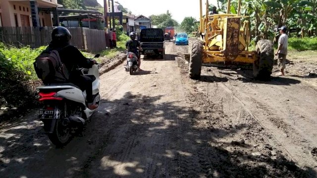 Plt Gubernur Sulsel: Tahun Ini, Ruas Pekkae-Takkalalla di Soppeng Prioritas Dikerjakan