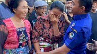 Sekretaris NasDem Sulsel Syaharuddin Alrif Antar Langsung Hadiah Pemenang Rumah Gebyar E-KTA