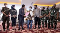Petani Toraja Ini Tak Sangka Dapat Mobil Usai Vaksin