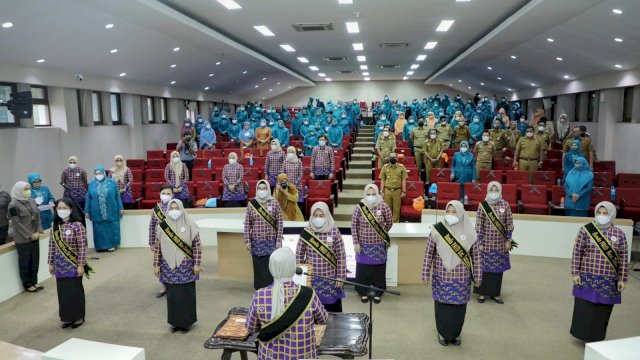 Lantik dan Kukuhkan Bunda Paud Kecamatan, Ini Pesan Indira Jusuf Ismail