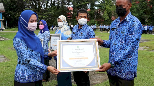 Sehari Setelah Terima Penghargaan, Made Sudana Dilantik Jadi Kabid Penyuluhan Dinas Pertanian