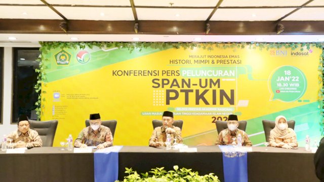 Foto konferensi pers peluncuran SPAN-UM PTKIN: Mukhsin Jamil, Imam Taufiq, Mahmud, Syarif & Nyayu Khodijah (dari kiri ke kanan)