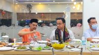 Kalungi Sarung Toraja, Jabal Nur Dampingi Anies Baswedan di Makassar,