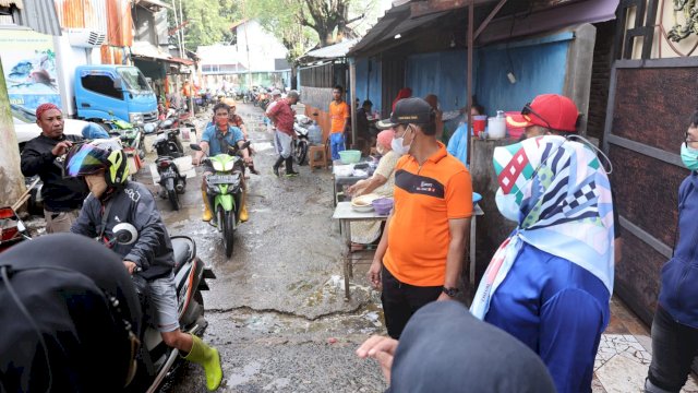 Tinjau Sabtu Bersih Kecamatan Ujung Tanah, Wawali Fatma Minta Perbaikan Jalan Sabutung