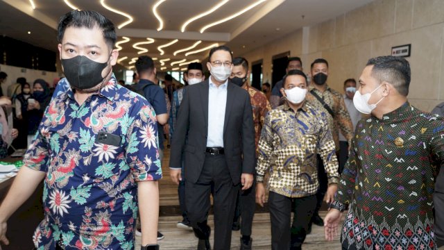 Anies Baswedan : Terima Kasih Syahar saya di Pertemukan Tokoh Masyarakat Sulsel