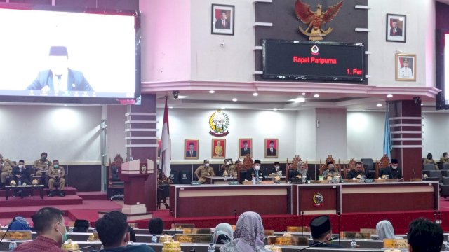 Suara Tangisan Menggema di Ruang Rapat Paripurna DPRD Sulsel saat Mengingat Perjuangan Nurdin Abdullah