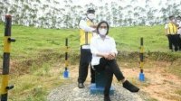 Berfoto dengan Gaya Duduk di Atas Patok Titik Nol IKN, Sri Mulyani: Pembangunan yang Luar Biasa Rumit dan Menantang