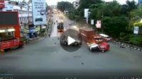 Detik-detik Kecelakaan Maut di Balikpapan
