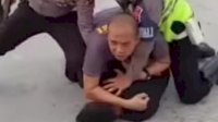 Aksi Petugas Gagalkan Penyelundupan Sabu 15 Kg Disimpan dalam Bungkusan Teh Hijau China Senilai Rp15 Miliar