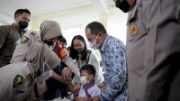 Walkot Makassar&ndash;Kapolda Sulsel Launching Roadshow Vaksinasi Anak Usia 6-11 Tahun