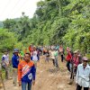 Di Sidrap, Syaharuddin Alrif Bersama Warga Tana Toro Swadaya Perbaiki Jalan Rusak