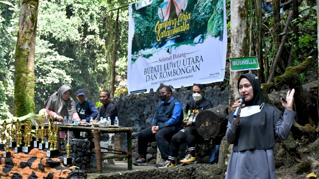 Bupati Luwu Utara, Indah Putri Indriani, meminta khususnya kepada para pemuda untuk terus menjaga dan memelihara alam, sekaligus menjaga fasilitas-fasilitas yang ada di tempat wisata alam.