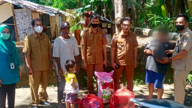 Warga Sinjai ini Ucapkan Terima Kasih Atas Kepedulian Plt Gubernur ASS